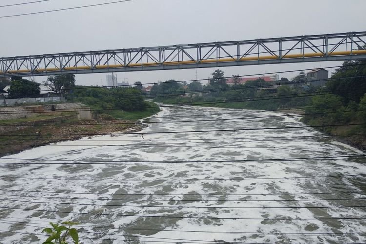 Kasus Pencemara Air di Kali Bekasi