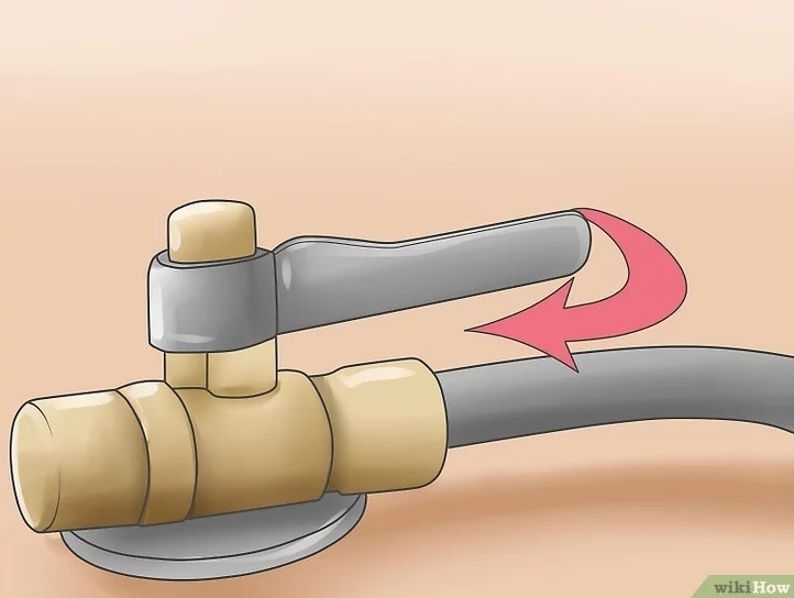 Memutar Pegangan dan Pastikan Saluran Gas Aktif